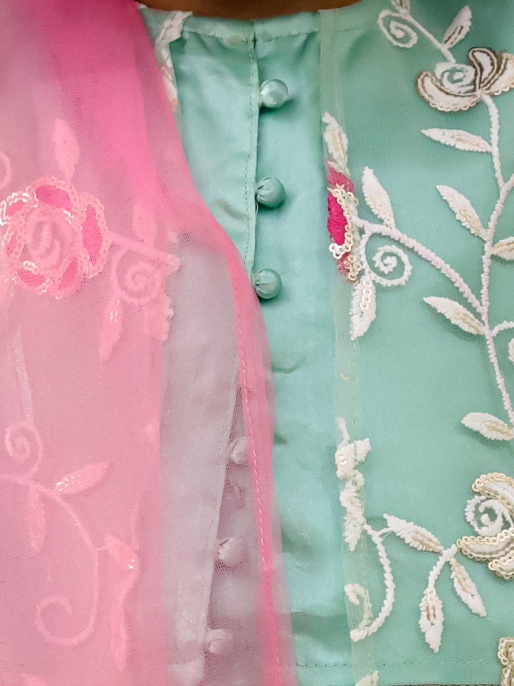 Girls Rose Bliss Lehenga Choli in Green & Pink - close-up detail of net dupatta detail