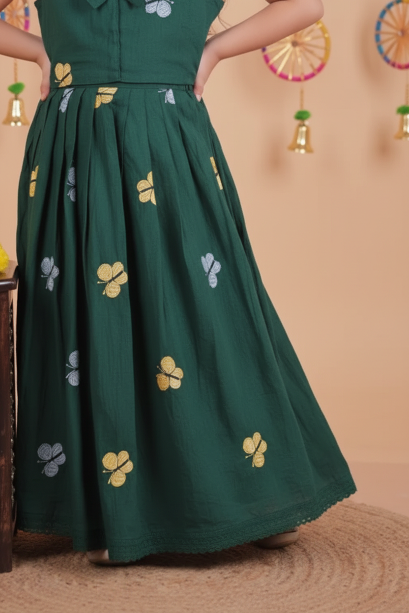 Girls Butterfly Embroidered Crop Top Skirt Set Green - close-up detail of skirt and butterfly embroidery