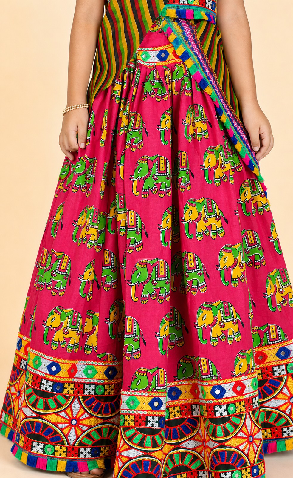 Girls Ethnic Print Lehenga Choli Pink - closeup bottom